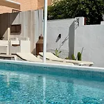Casa Colibri Con Piscina Privada Hébergement de vacances Benalmádena