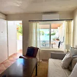 Hébergement de vacances Casa Colibri Con Piscina Privada *